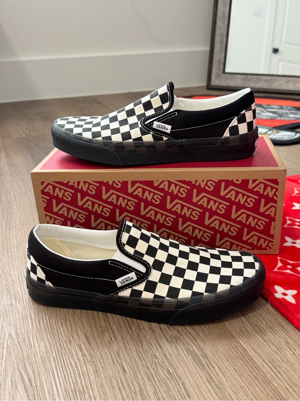 Vans Classic Slip-On Checkerboard Black/White – Men’s 7.5 / Women’s 9 – NEW